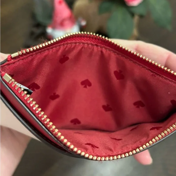 Kate Spade Heart Print Wallet/Card Holder & matching Cosmetic Bag. Sold as set. - Picture 4 of 10